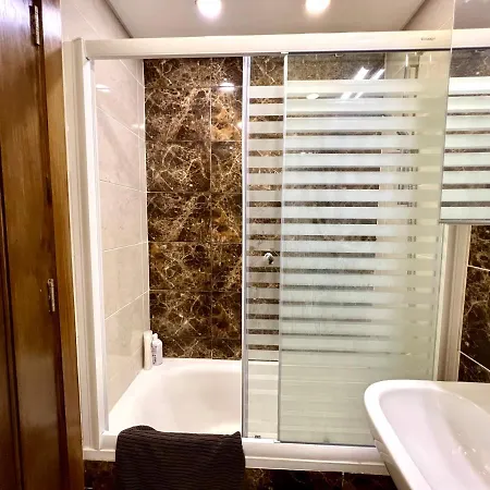 Luxury Hotel Apartment With Pools In Front Auc Cairo Exterior photo