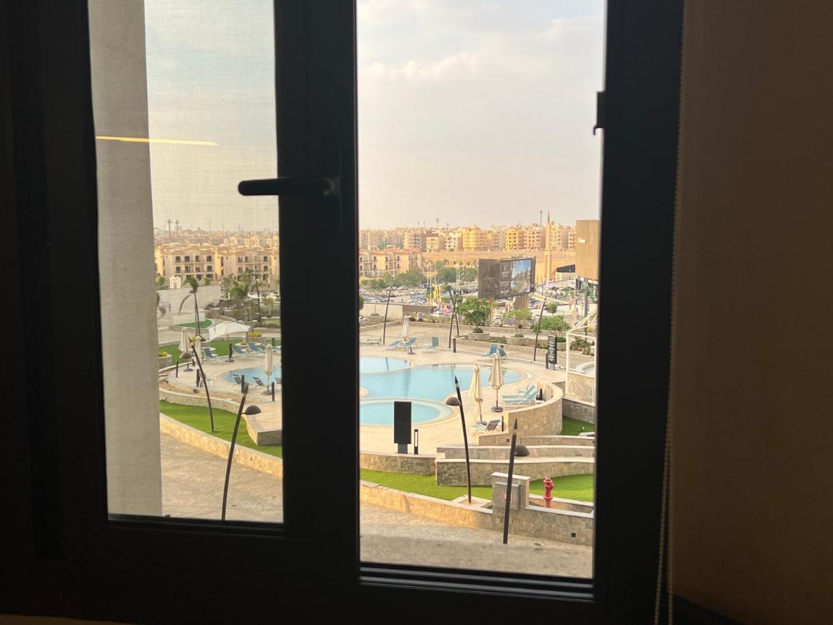 Luxury With Pools In Front Auc * Káhira