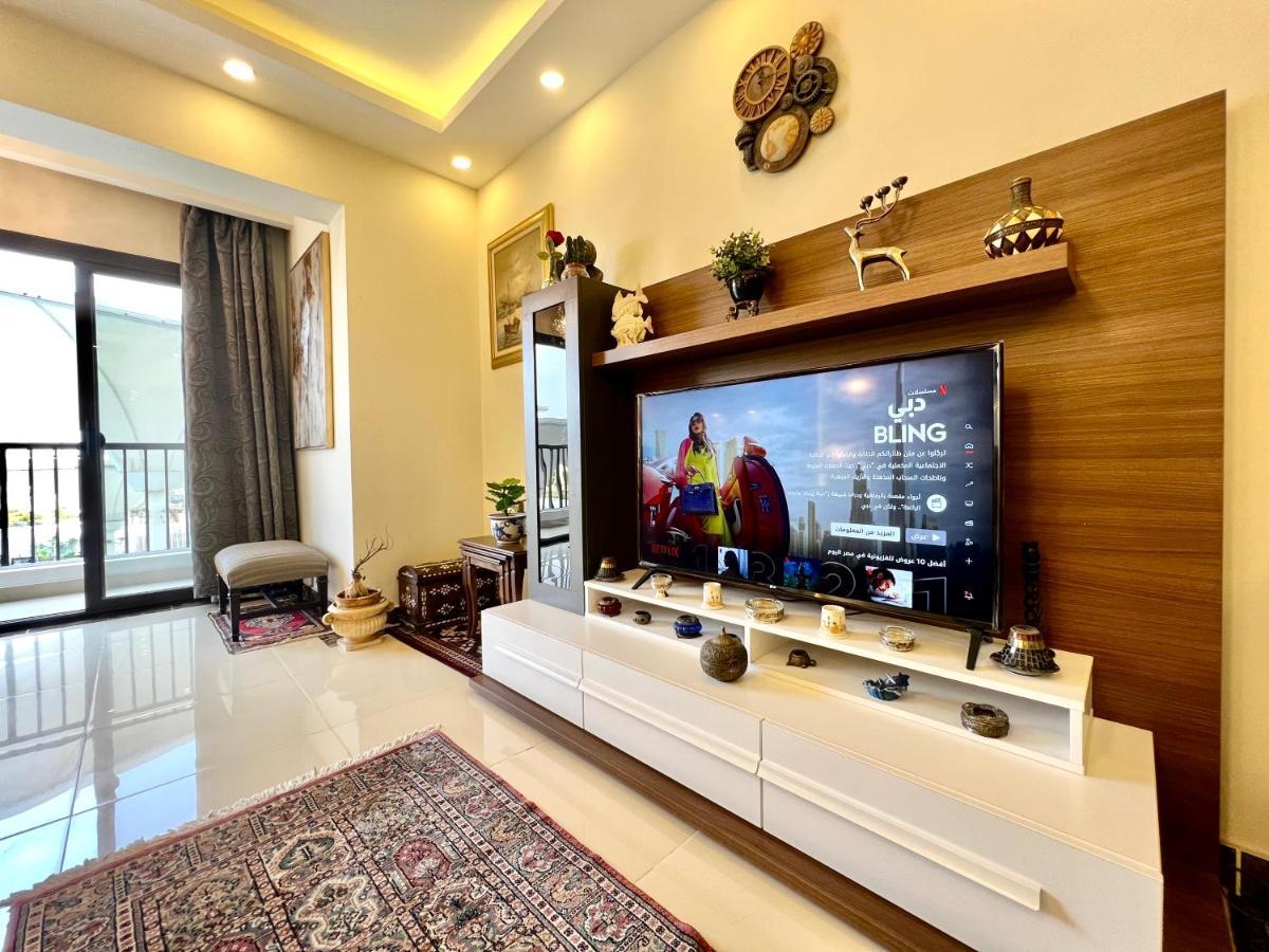 Apartment Luxury With Pools In Front Auc *