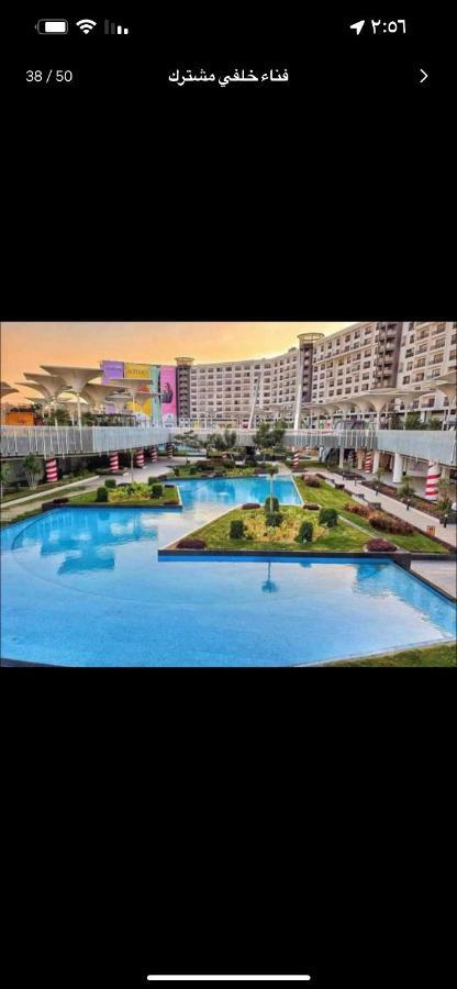 Luxury With Pools In Front Auc Apartment Cairo